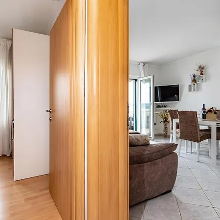 Awesome Apartment In Krusevo With Wifi Kruševo