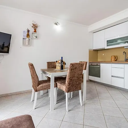 Awesome Apartment In Krusevo With Wifi