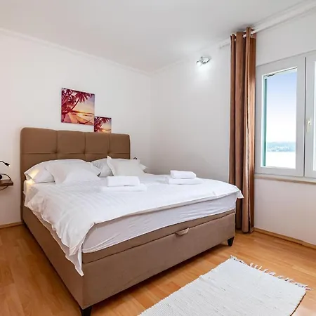 Apartamento Awesome Apartment In Krusevo With Wifi